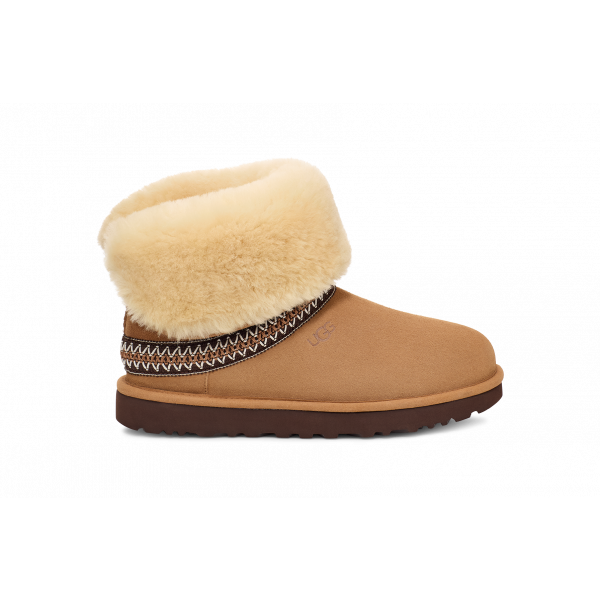 Classic Short Crescent Boot